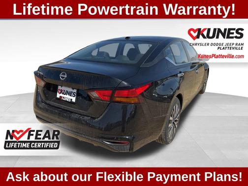 Super Black Clearcoat 2025 Nissan Altima 2.5 SV