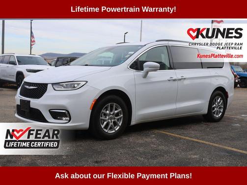 2022 Chrysler Pacifica Touring L