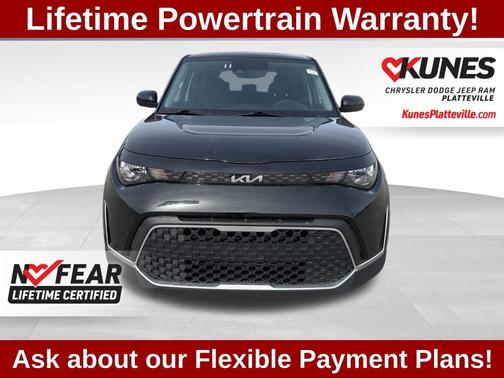 Fusion Black 2025 Kia Soul LX