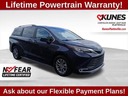 2024 Toyota Sienna XLE 8 Passenger
