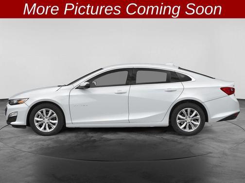 Summit White 2024 Chevrolet Malibu FWD 1LT