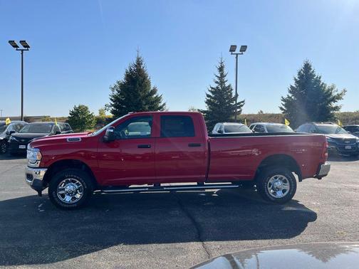 2024 RAM 2500 Tradesman Crew Cab 4x4 8' Box