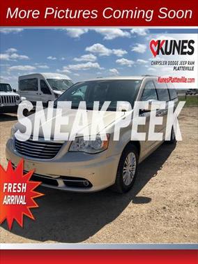 2013 Chrysler Town & Country Touring-L