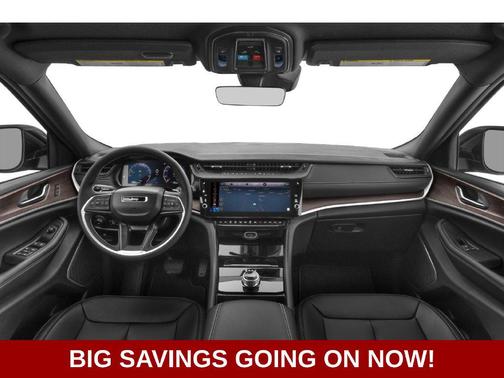 High-Gloss Black Paint 2027 Jeep Grand Cherokee Limited