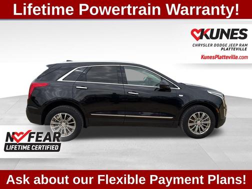 Stellar Black Metallic 2019 Cadillac XT5 Luxury