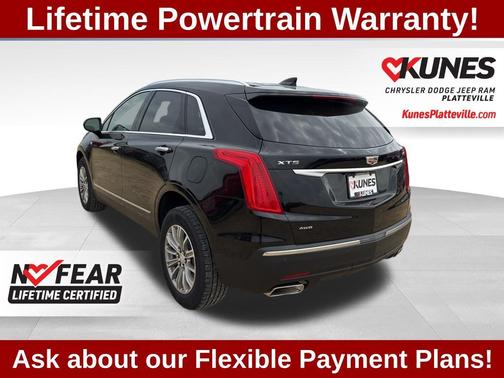 Stellar Black Metallic 2019 Cadillac XT5 Luxury