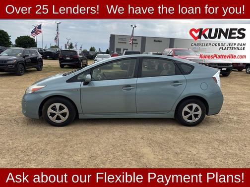 Pearl 2013 Toyota Prius Two
