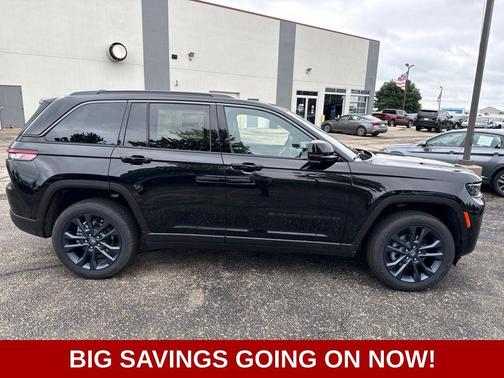 Diamond Black Crystal Pearl-Coat Exterior Paint 2026 Jeep Grand Cherokee 85th Anniversay Edition 4x4