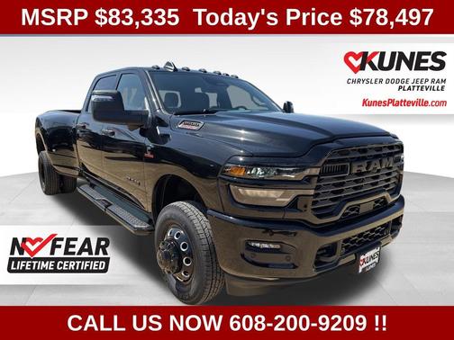 Diamond Black Crystal Pearl-Coat Exterior Paint 2026 RAM 3500 Big Horn Crew Cab 4x4 8' Box