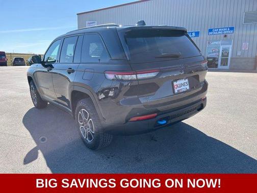 2024 Jeep Grand Cherokee 4xe Trailhawk