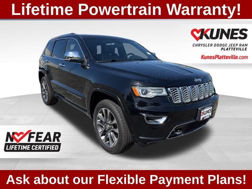 Diamond Black Crystal Pearlcoat 2018 Jeep Grand Cherokee Overland