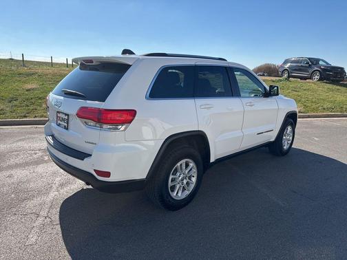 2019 Jeep Grand Cherokee Laredo