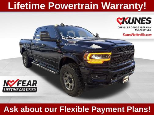 2022 RAM 2500 Tradesman Crew Cab 4x4 6'4' Box