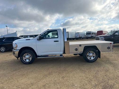 2023 RAM 2500 Tradesman Regular Cab 4x4 8' Box