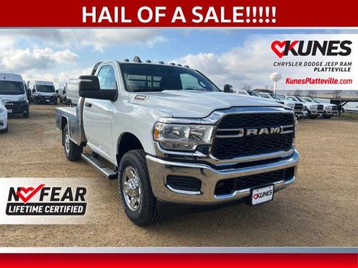2023 RAM 2500 Tradesman Regular Cab 4x4 8' Box