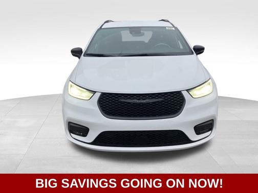 2026 Chrysler Pacifica L