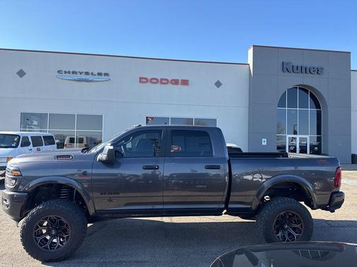 2026 RAM 2500 Big Horn Crew Cab 4x4 6'4' Box