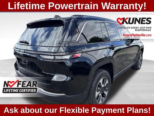Diamond Black Crystal Pearlcoat 2022 Jeep Grand Cherokee 4xe Base