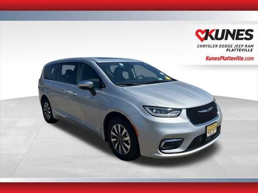 2023 Chrysler Pacifica Hybrid Limited
