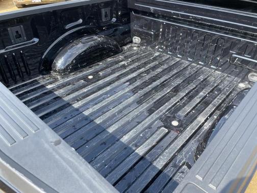Photo 3 of 29 of 2019 Ford F-150 Lariat