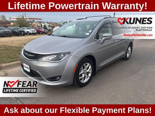 2017 Chrysler Pacifica Touring-L