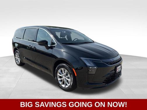 Diamond Black Crystal Pearl-Coat Exterior Paint 2027 Chrysler Pacifica L