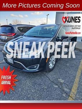 2018 Chrysler Pacifica Touring-L Plus