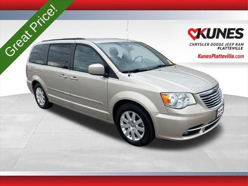 2016 Chrysler Town & Country Touring