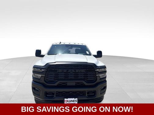 Bright White Clear-Coat Exterior Paint 2026 RAM 2500 Tradesman Crew Cab 4x4 8' Box