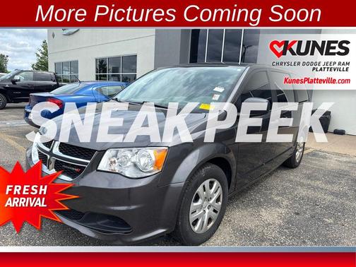 Granite Pearlcoat 2019 Dodge Grand Caravan SE