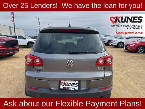 2010 Volkswagen Tiguan SEL