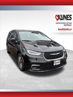 2024 Chrysler Pacifica Hybrid Select