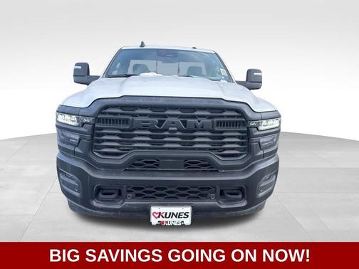 2025 RAM 2500 Tradesman Regular Cab 4x4 8' Box