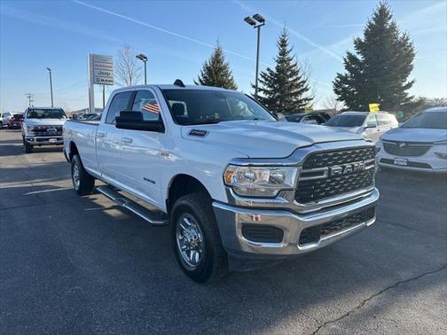 2022 RAM 2500 Big Horn Crew Cab 4x4 8' Box