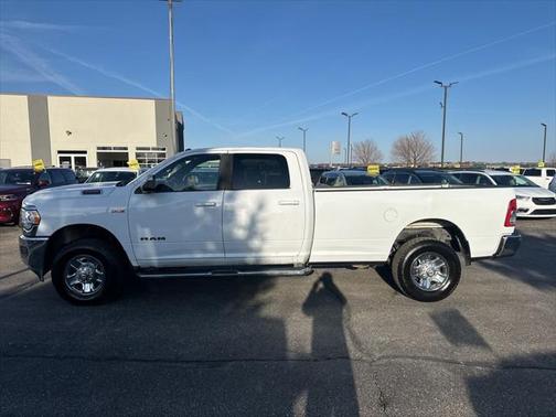 2022 RAM 2500 Big Horn Crew Cab 4x4 8' Box