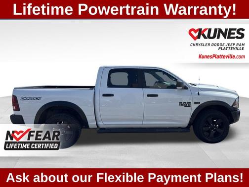 Bright White Clearcoat 2020 RAM 1500 Classic SLT