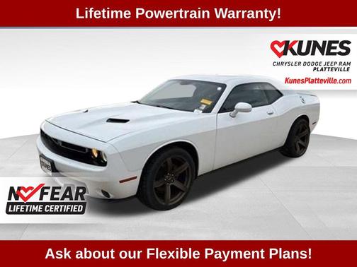 White Knuckle Clearcoat 2019 Dodge Challenger SXT