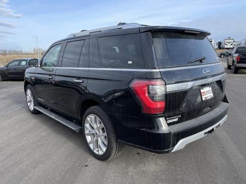 Photo 4 of 29 of 2019 Ford Expedition Platinum
