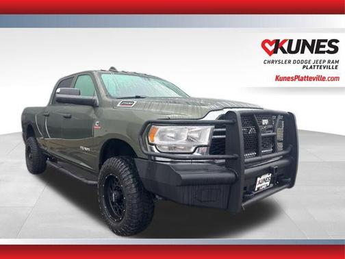 2020 RAM 2500 Tradesman Crew Cab 4X4 6'4' Box