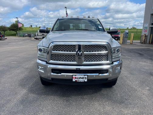 2018 RAM 2500 Laramie Crew Cab 4x4 6'4' Box