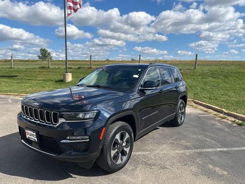 2022 Jeep Grand Cherokee 4xe Base