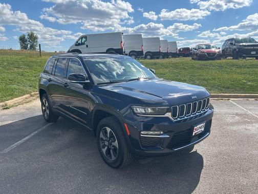 2022 Jeep Grand Cherokee 4xe Base