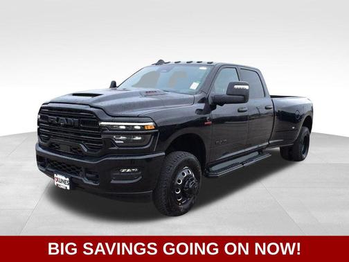 Diamond Black Crystal Pearl-Coat Exterior Paint 2026 RAM 3500 Laramie Crew Cab 4x4 8' Box