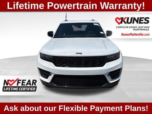 Bright White Clearcoat 2024 Jeep Grand Cherokee Altitude