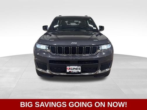 Baltic Gray Metallic Clear-Coat Exterior Paint 2025 Jeep Grand Cherokee Laredo