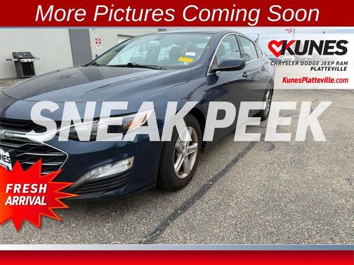 Northsky Blue Metallic 2022 Chevrolet Malibu FWD LT
