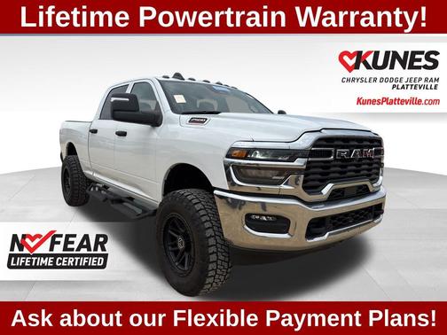 Bright White Clearcoat 2026 RAM 2500 Tradesman Crew Cab 4x4 6'4' Box