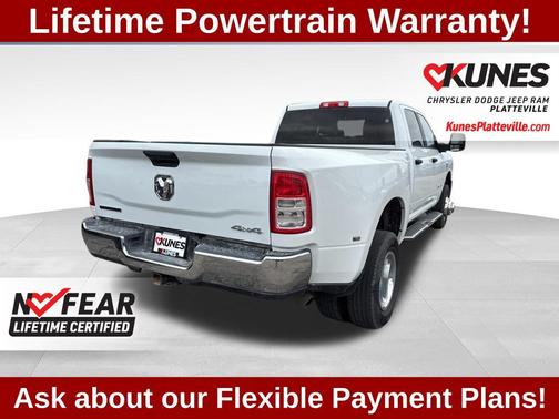 Bright White Clearcoat 2024 RAM 3500 Big Horn Crew Cab 4x4 8' Box