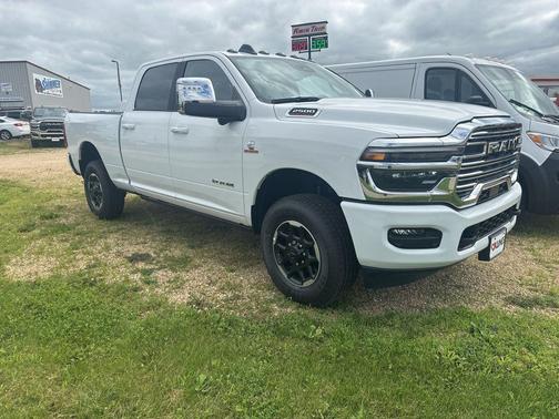 2025 RAM 2500 Laramie Crew Cab 4x4 6'4' Box
