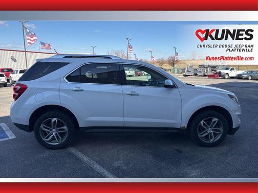 Iridescent Pearl Tricoat 2017 Chevrolet Equinox Premier